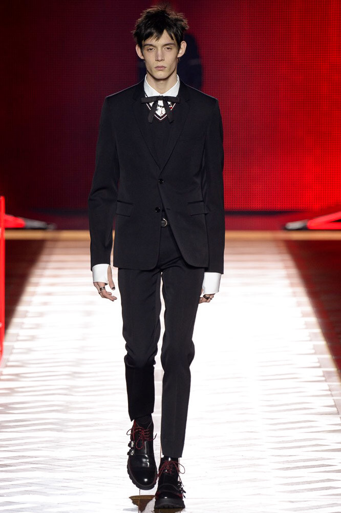 Dior Homme FALL 2016 MENSWEAR Paris fashion Week