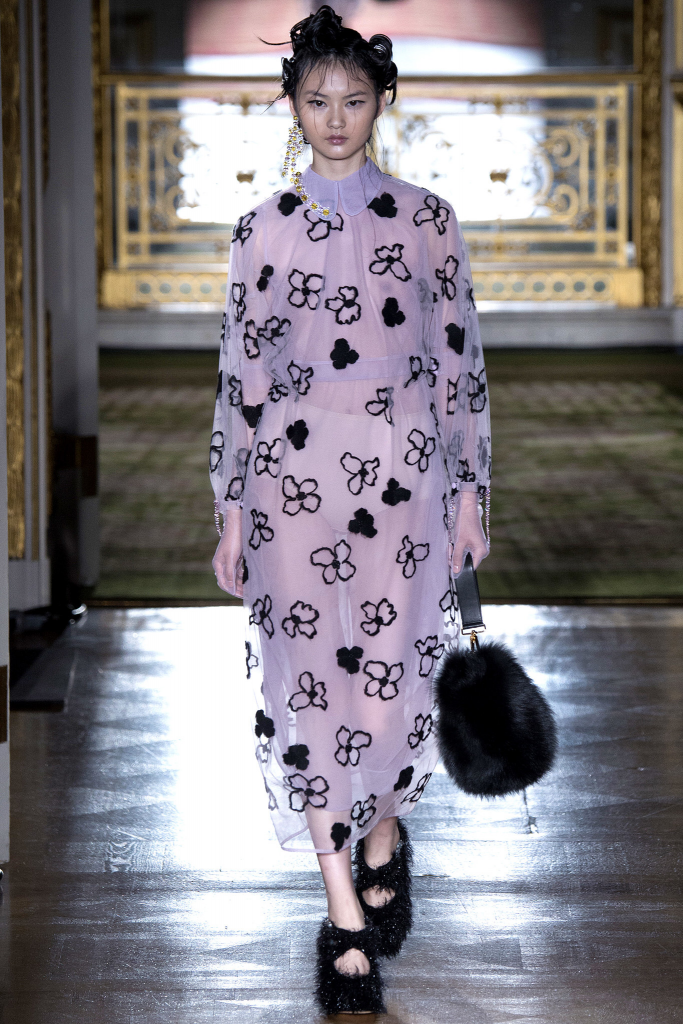 Simone Rocha FALL 2016 London Fashion Week