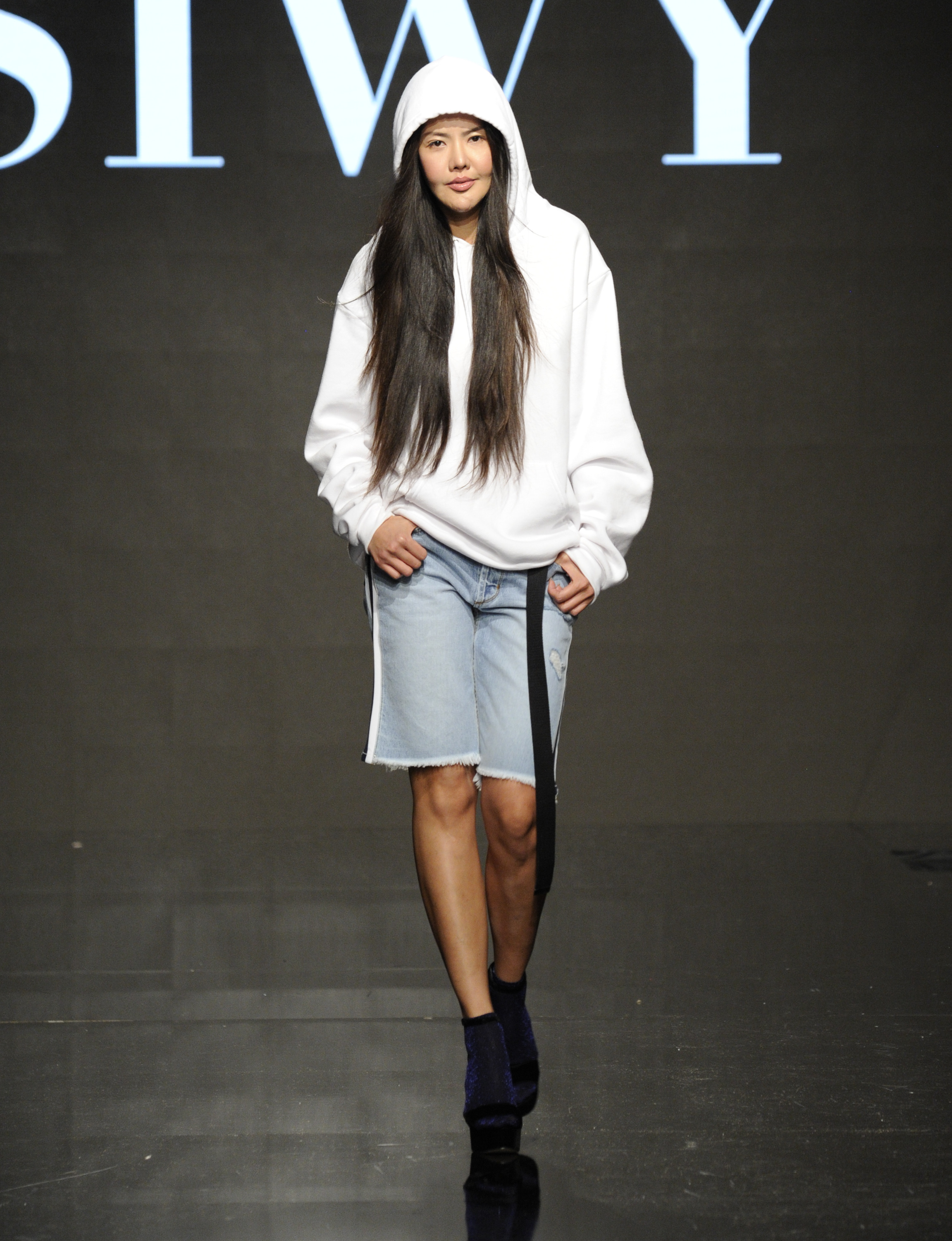 LOS ANGELES, CA - OCTOBER 10: A model walks the runway wearing Siwy Denim at Art Hearts Fashion Los Angeles Fashion Week presented by AIDS Healthcare Foundation on October 10, 2016 in Los Angeles, Californiap (Photo by Arun Nevader/Getty Images for Art Hearts Fashion)