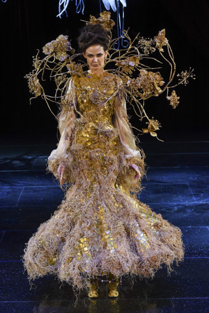 Guo Pei Couture Spring 2018