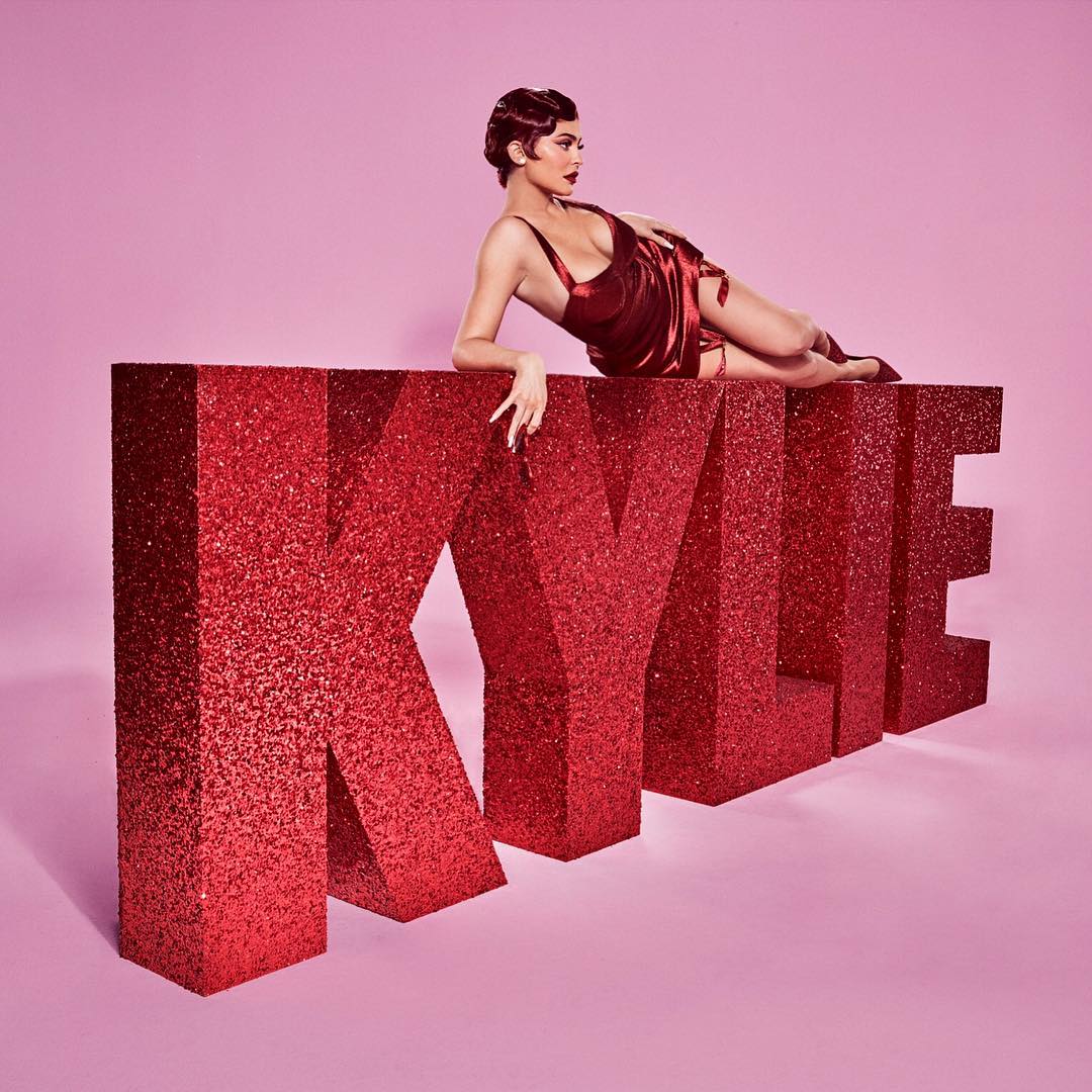 Kylie Cosmetics ВЫПУСТИЛИ КОЛЛЕКЦИЮ НА ВАЛЕНТИНОВ ДЕНЬ